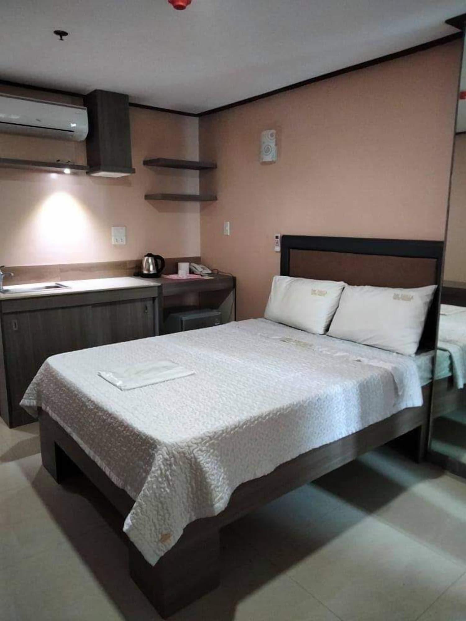 The Shila Philla Hotel San Pedro Makati Eksteriør billede