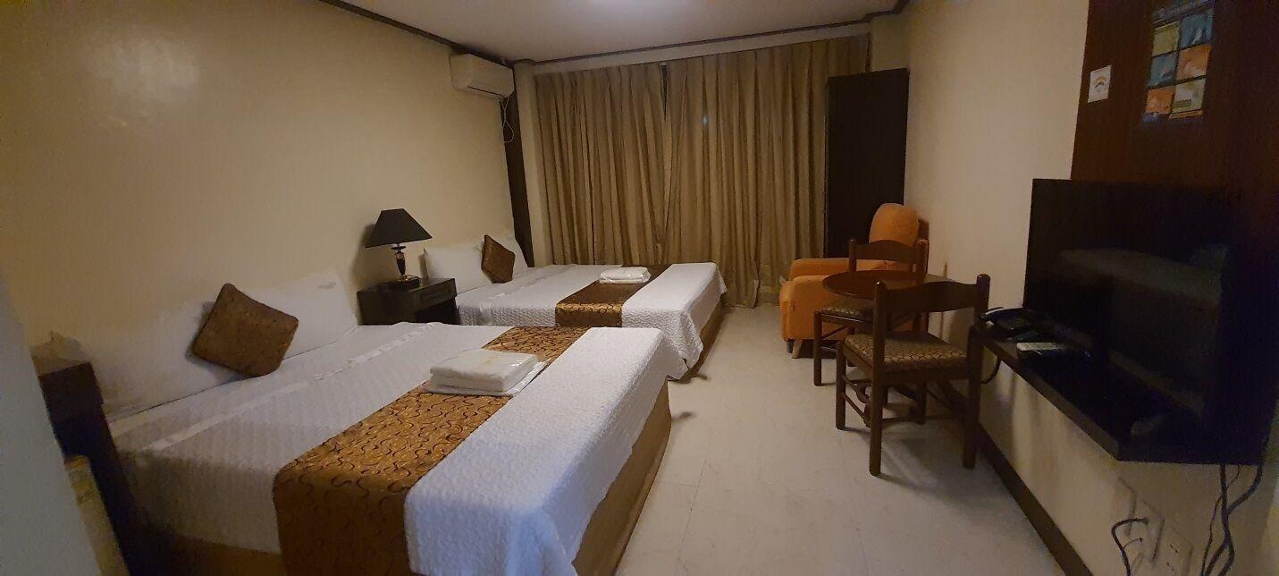 The Shila Philla Hotel San Pedro Makati Eksteriør billede